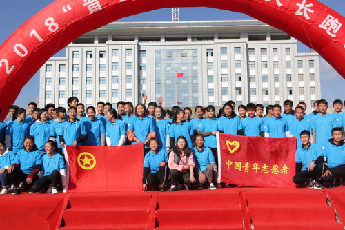 晋宁加速万人长跑 252